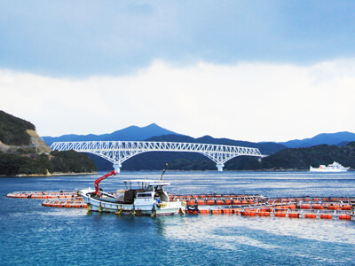 12．中通島と若松島を結ぶ若松大橋